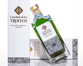 Guardian trofeos. Frantoio con Estuche. 500 ml